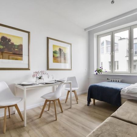 23 Unit Miniapartments Warszawa Lotnisko Okecie Fajne Ministudio Przy Bitwy Warszawskiej מראה חיצוני תמונה